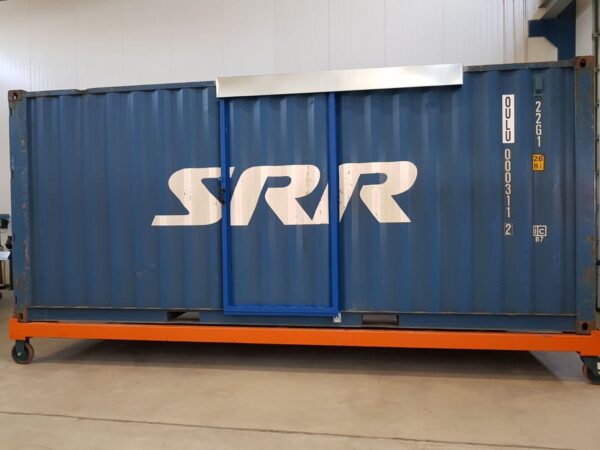 20ft Hi Cube Container (9′ 6″ high) suitable for IBC storage Sliding Door - Image 6